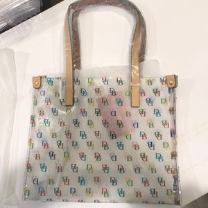 NWT Dooney & Bourke clear medium shopper